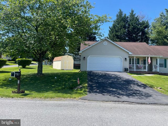 32 TALISMAN DR, Martinsburg, WV 25403