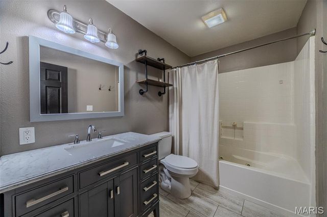 21504 Horizonway, St Robert, MO 65584