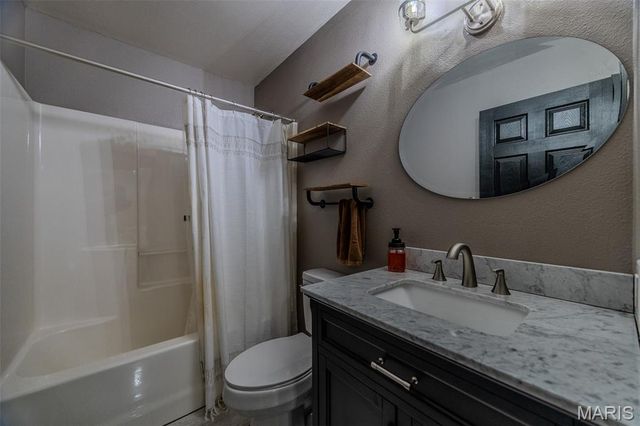 21504 Horizonway, St Robert, MO 65584