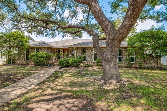 9239 Seagrove Drive, Dallas, TX 75243