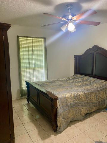 3087 Farrington Dr, Baton Rouge, LA 70814