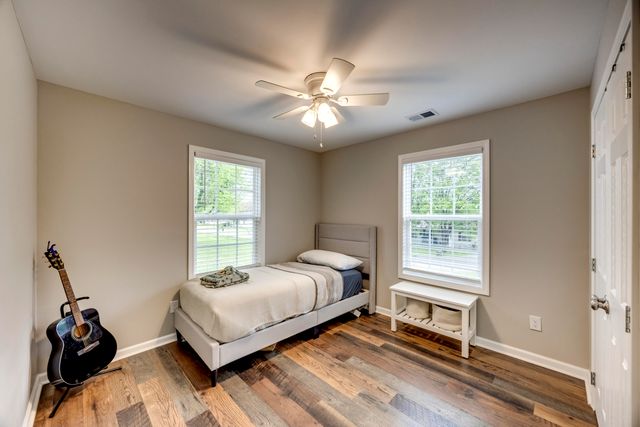 525 S Lucas Street, Junction City, KY 40440