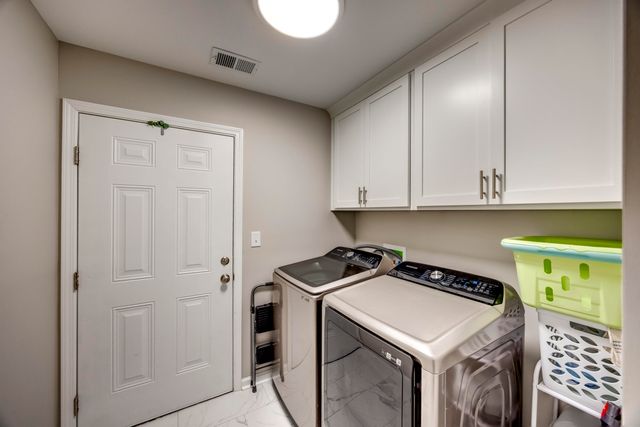525 S Lucas Street, Junction City, KY 40440