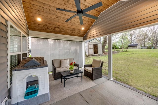 525 S Lucas Street, Junction City, KY 40440
