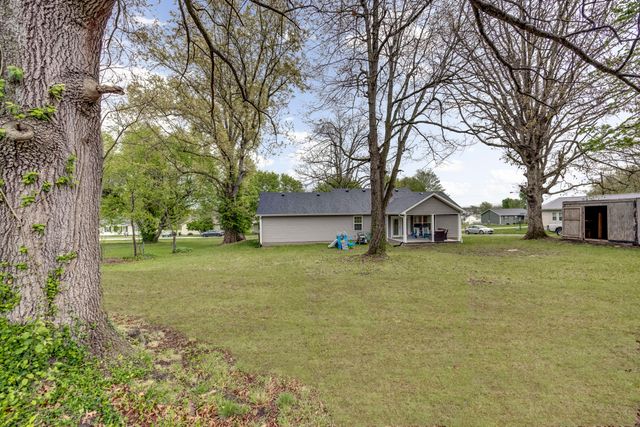 525 S Lucas Street, Junction City, KY 40440