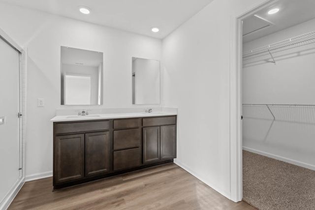 2602 Camelback Drive, Pingree Grove, IL 60140