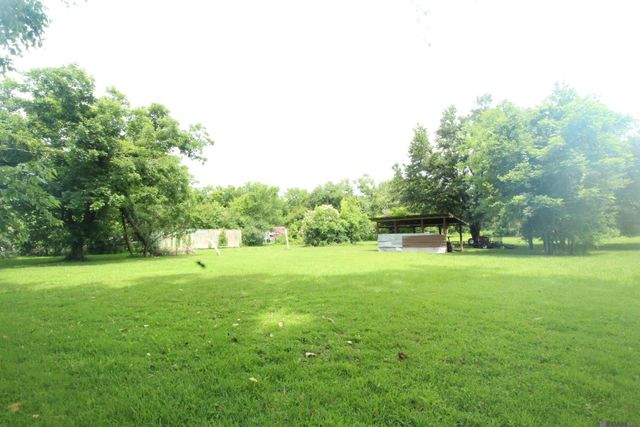 8555 Manchac Rd, St Gabriel, LA 70776