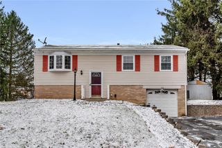 576 Joan Street, Cranberry Twp, PA 16066