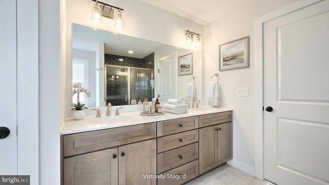 1002 EDORMA CT, Harrisburg, PA 17112