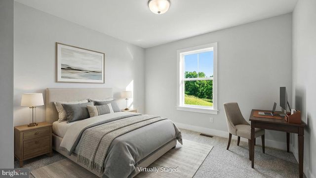 1002 EDORMA CT, Harrisburg, PA 17112