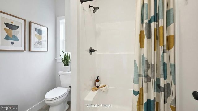 1002 EDORMA CT, Harrisburg, PA 17112