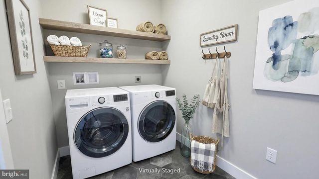 1002 EDORMA CT, Harrisburg, PA 17112