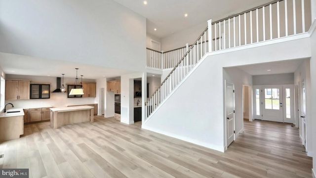 1002 EDORMA CT, Harrisburg, PA 17112