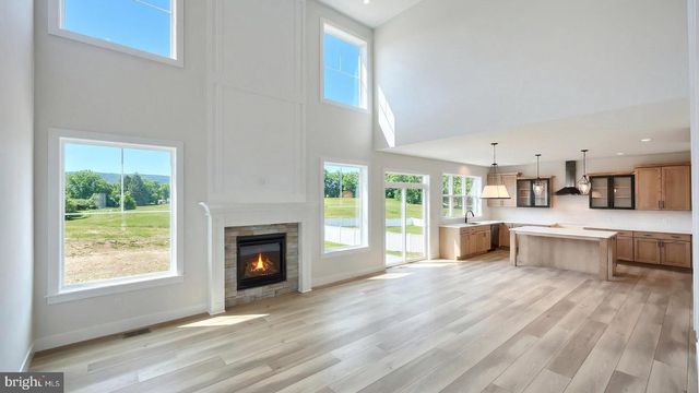 1002 EDORMA CT, Harrisburg, PA 17112