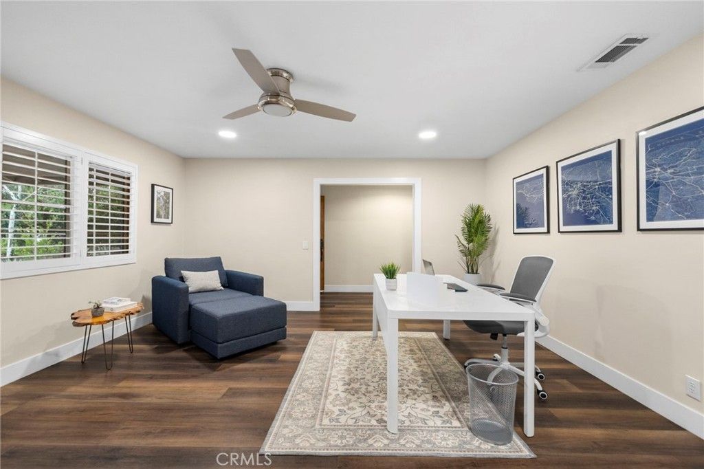 Image 17 of property listing at 430 Chaparral Drive, Claremont, CA 91711