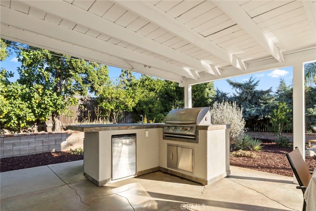 Image 31 of property listing at 430 Chaparral Drive, Claremont, CA 91711