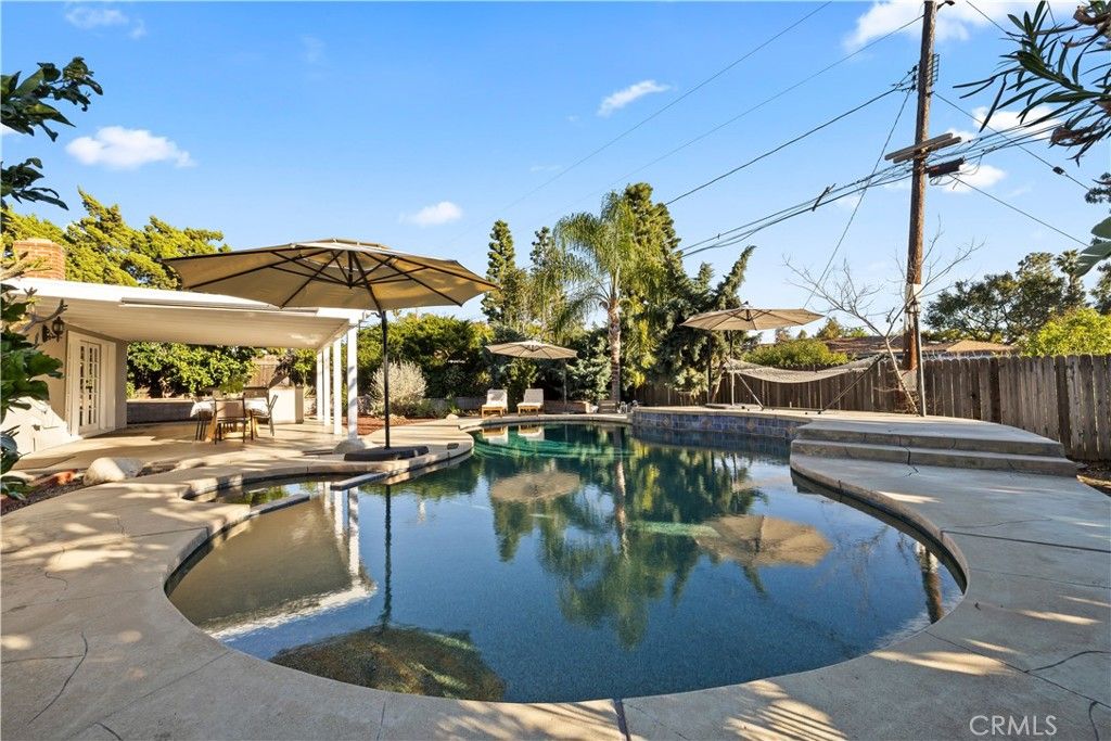 Image 34 of property listing at 430 Chaparral Drive, Claremont, CA 91711