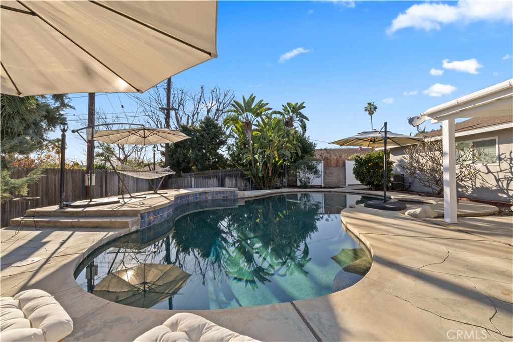 Image 35 of property listing at 430 Chaparral Drive, Claremont, CA 91711