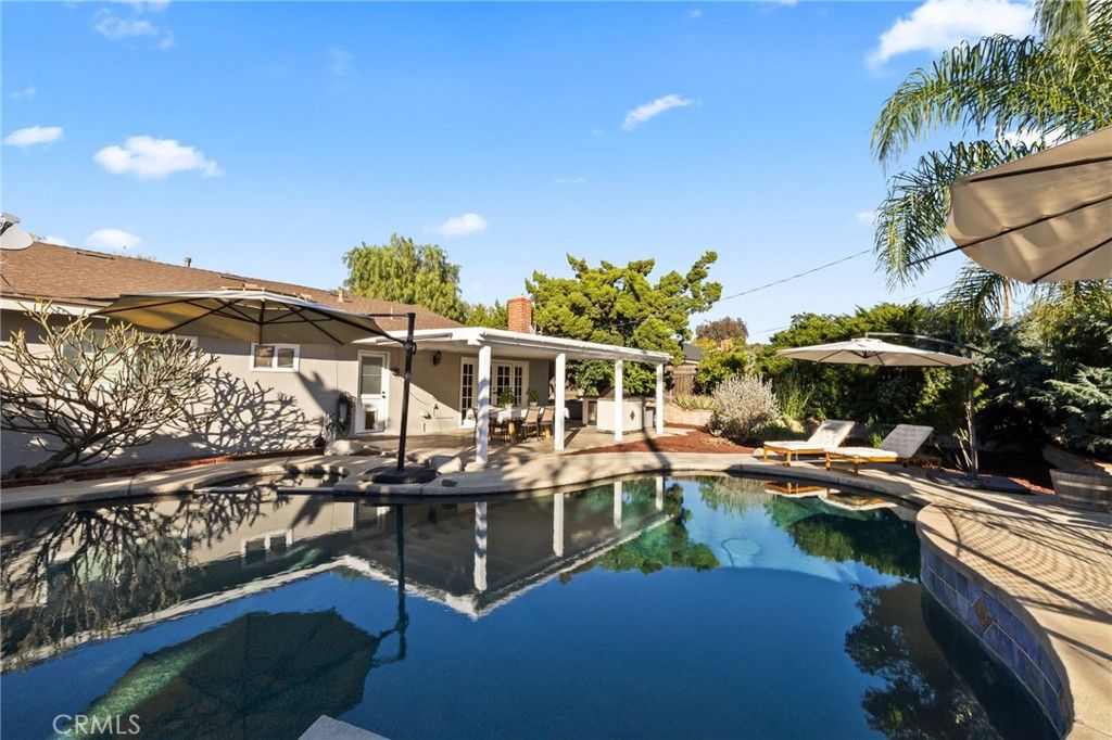 Image 36 of property listing at 430 Chaparral Drive, Claremont, CA 91711