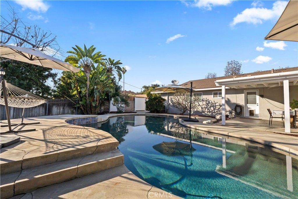 Image 37 of property listing at 430 Chaparral Drive, Claremont, CA 91711