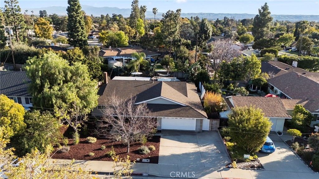 Image 42 of property listing at 430 Chaparral Drive, Claremont, CA 91711