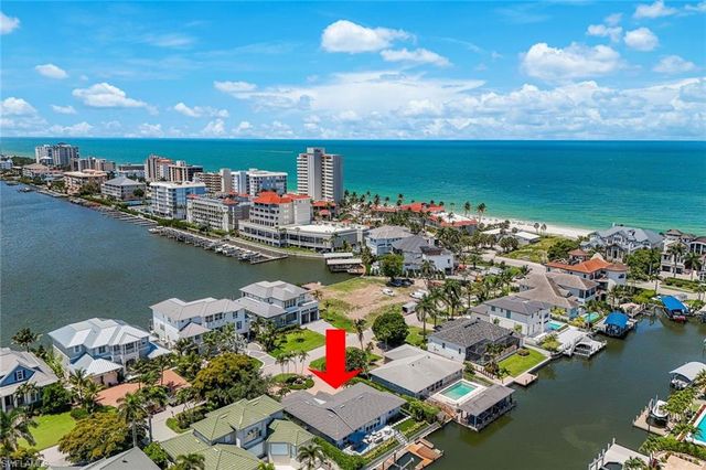 151 BAYVIEW AVE, Naples, FL 34108