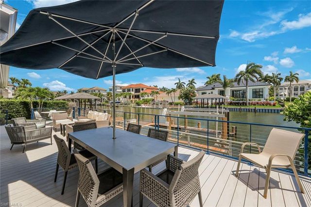151 BAYVIEW AVE, Naples, FL 34108