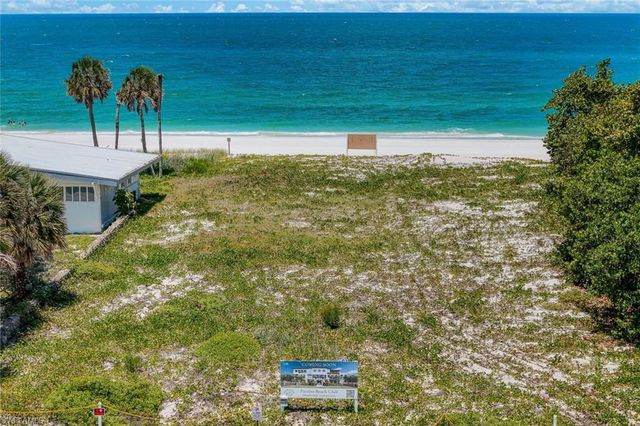 151 BAYVIEW AVE, Naples, FL 34108