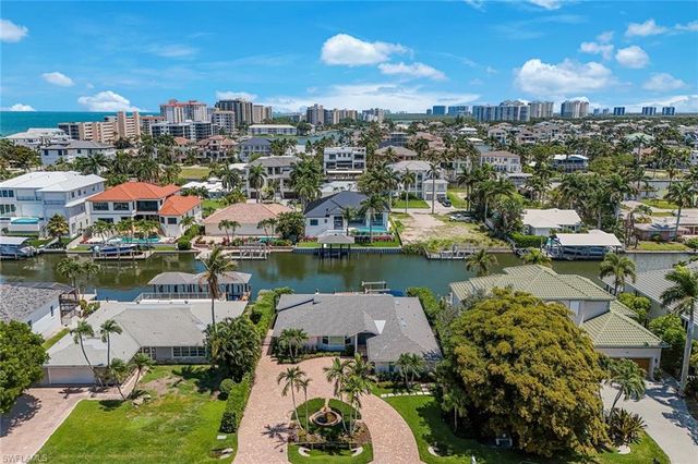 151 BAYVIEW AVE, Naples, FL 34108