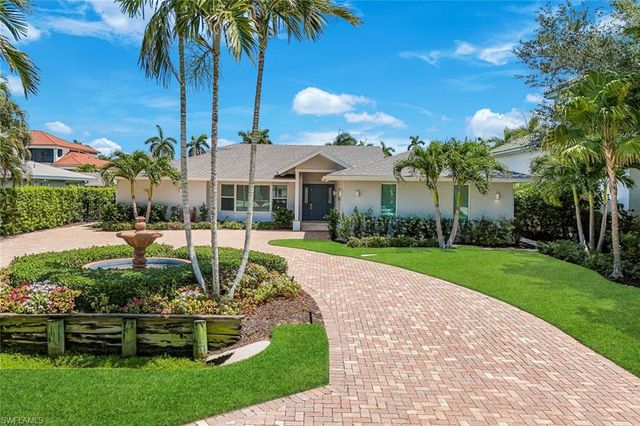 151 BAYVIEW AVE, Naples, FL 34108
