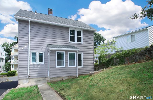 217 Ledgeside Avenue, Waterbury, CT 06708