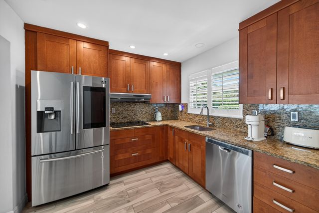 850 W Camino Real, Boca Raton, FL 33486