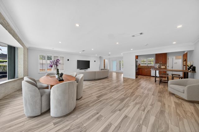 850 W Camino Real, Boca Raton, FL 33486