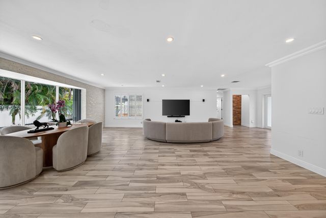 850 W Camino Real, Boca Raton, FL 33486