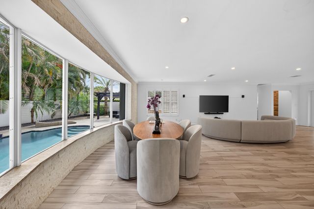 850 W Camino Real, Boca Raton, FL 33486