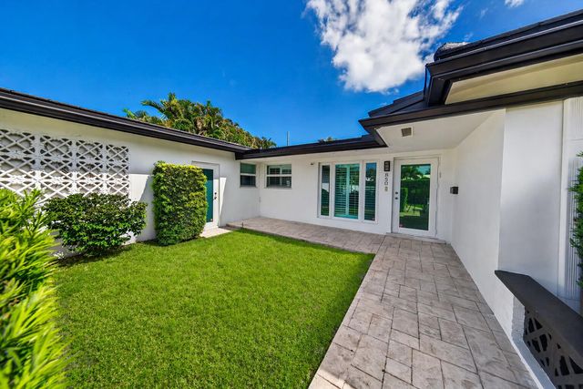 850 W Camino Real, Boca Raton, FL 33486