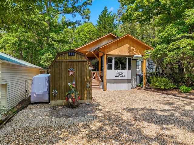 104 Cindy Parkway, Cleveland, GA 30528