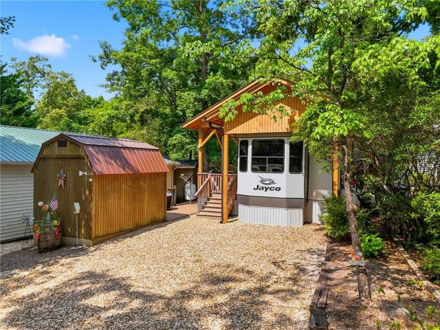 104 Cindy Parkway, Cleveland, GA 30528