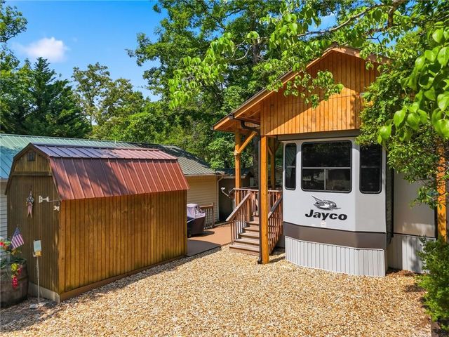 104 Cindy Parkway, Cleveland, GA 30528