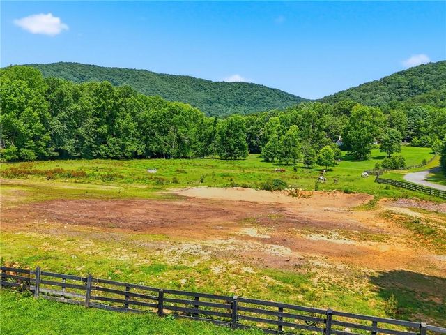 104 Cindy Parkway, Cleveland, GA 30528