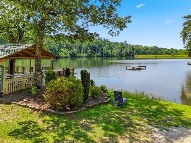 104 Cindy Parkway, Cleveland, GA 30528