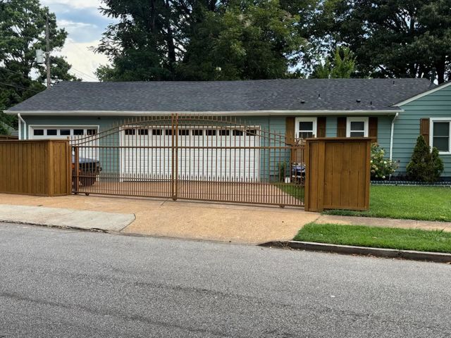 1305 GHERALD ST, Memphis, TN 38108