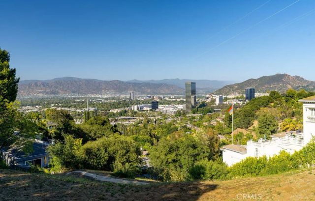3400 Wrightwood Drive, Studio City, CA 91604