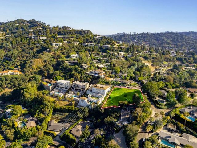 3400 Wrightwood Drive, Studio City, CA 91604