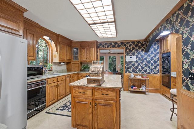 1228 Shadowood Drive, Spartanburg, SC 29301