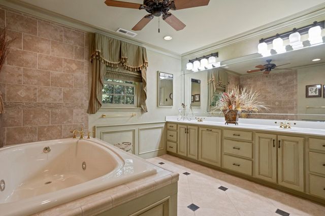 1228 Shadowood Drive, Spartanburg, SC 29301