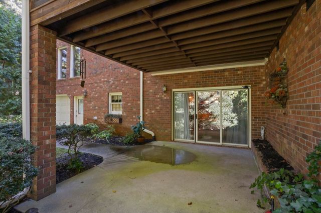 1228 Shadowood Drive, Spartanburg, SC 29301