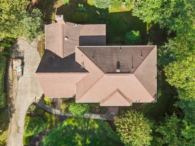 1228 Shadowood Drive, Spartanburg, SC 29301