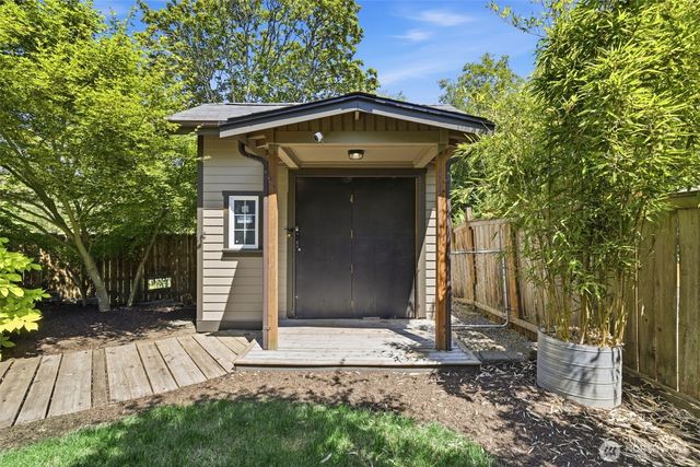 21506 117th Avenue SE, Kent, WA 98031
