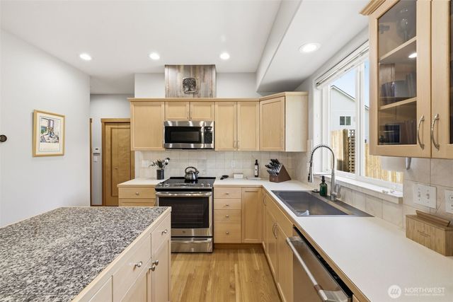 21506 117th Avenue SE, Kent, WA 98031
